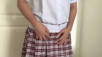 Pinay Student Fingers Herself in School CR