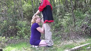 Filipina Bold Public Flashing And Blowjob