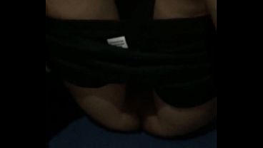 Filipina Slut Shaves Her Pussy And Jams Out Before Fingering Herself